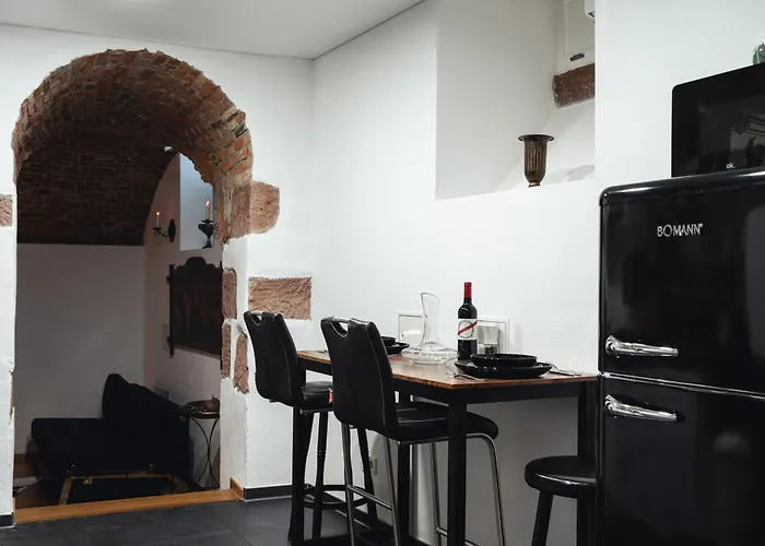 Historical Luxury Homes - Luxus Suite Colloseum