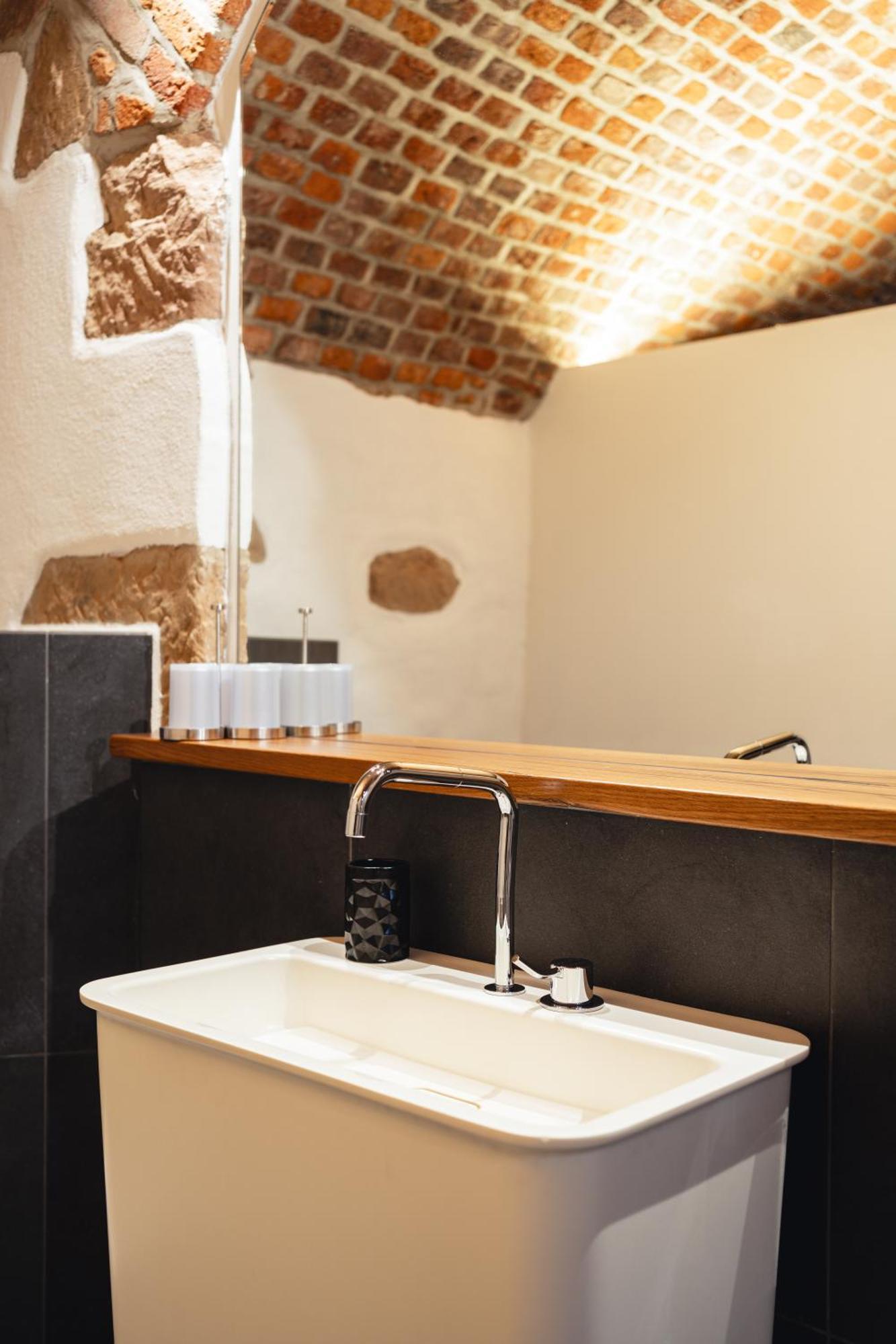 Historical Luxury Homes - Luxus Colloseum